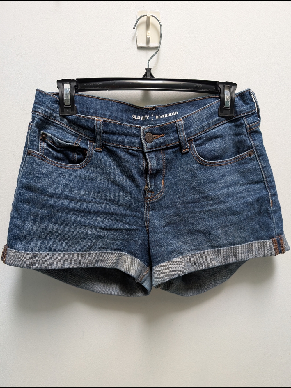 Old Navy Boyfriend Jean Shorts in Dark Blue Wash
